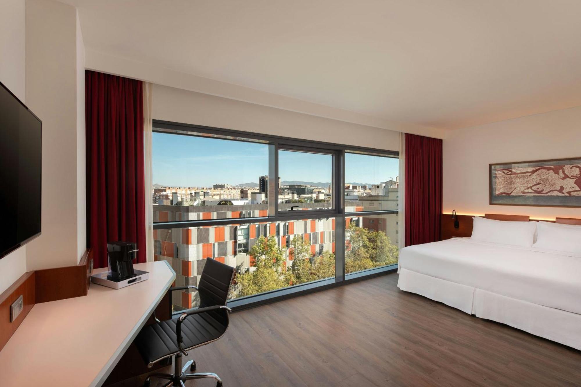 Four Points By Sheraton Barcelona Diagonal Bagian luar foto