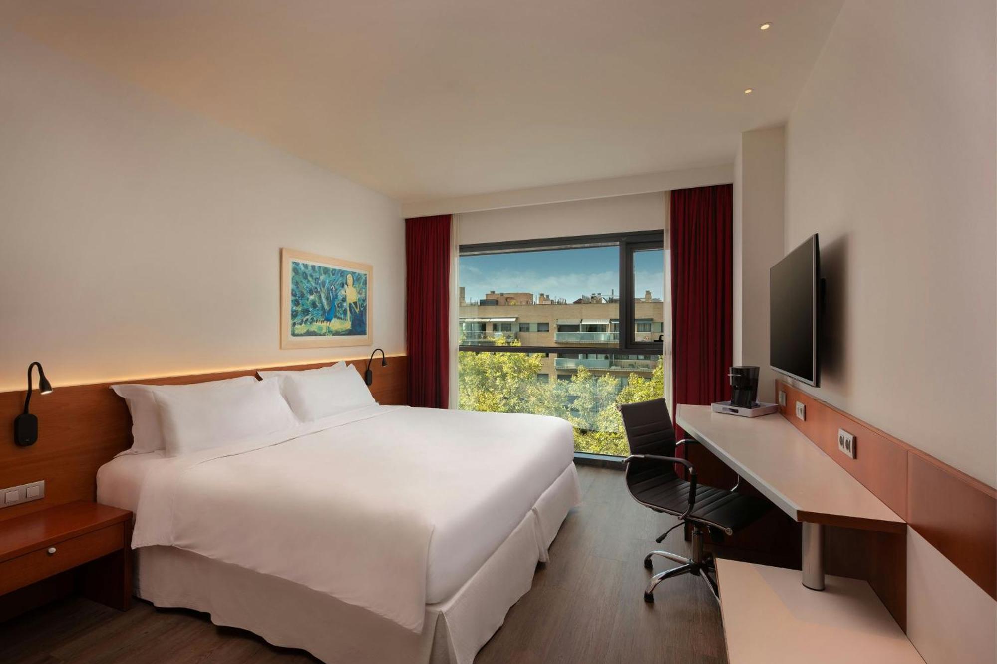 Four Points By Sheraton Barcelona Diagonal Bagian luar foto