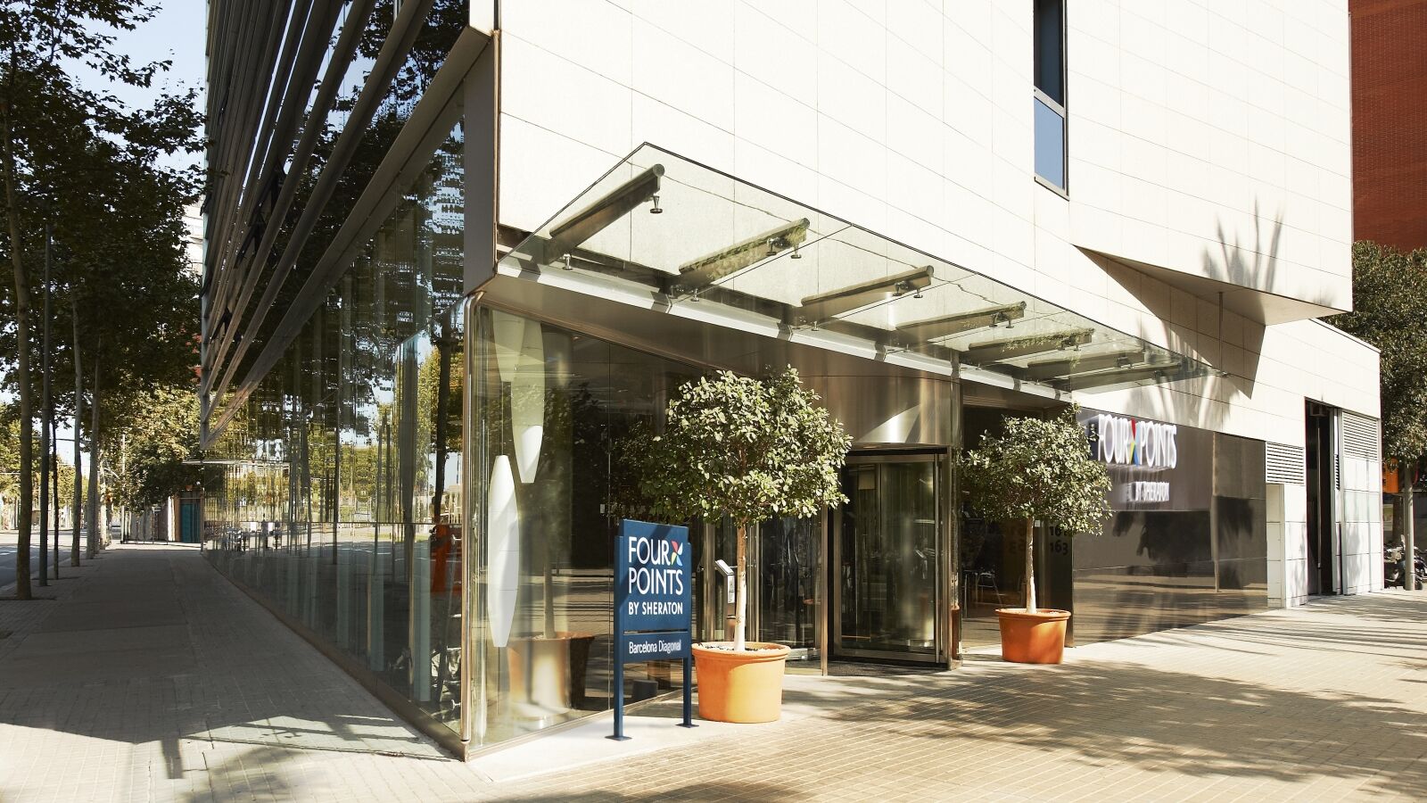 Four Points By Sheraton Barcelona Diagonal Bagian luar foto